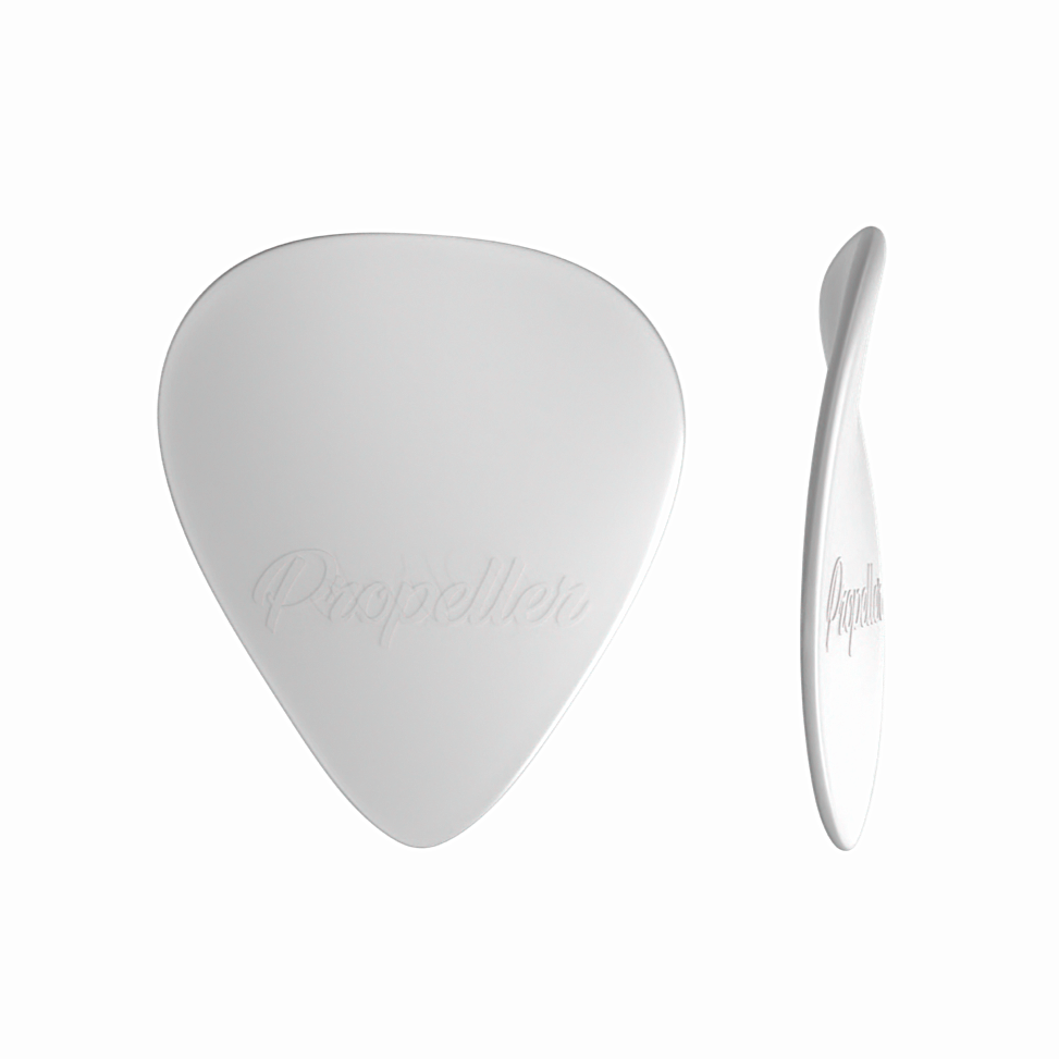 Plettro per basso - ideale per un suono preciso e confortevole. Accessorio per musicisti professionisti e amatori. Plettro in nylon resistente e flessibile adatto a diversi stili musicali