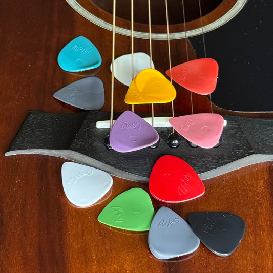 Paquete ACOUSTIC Pro - 12 plectros ergonómicos Plick the Pick para guitarra acústica