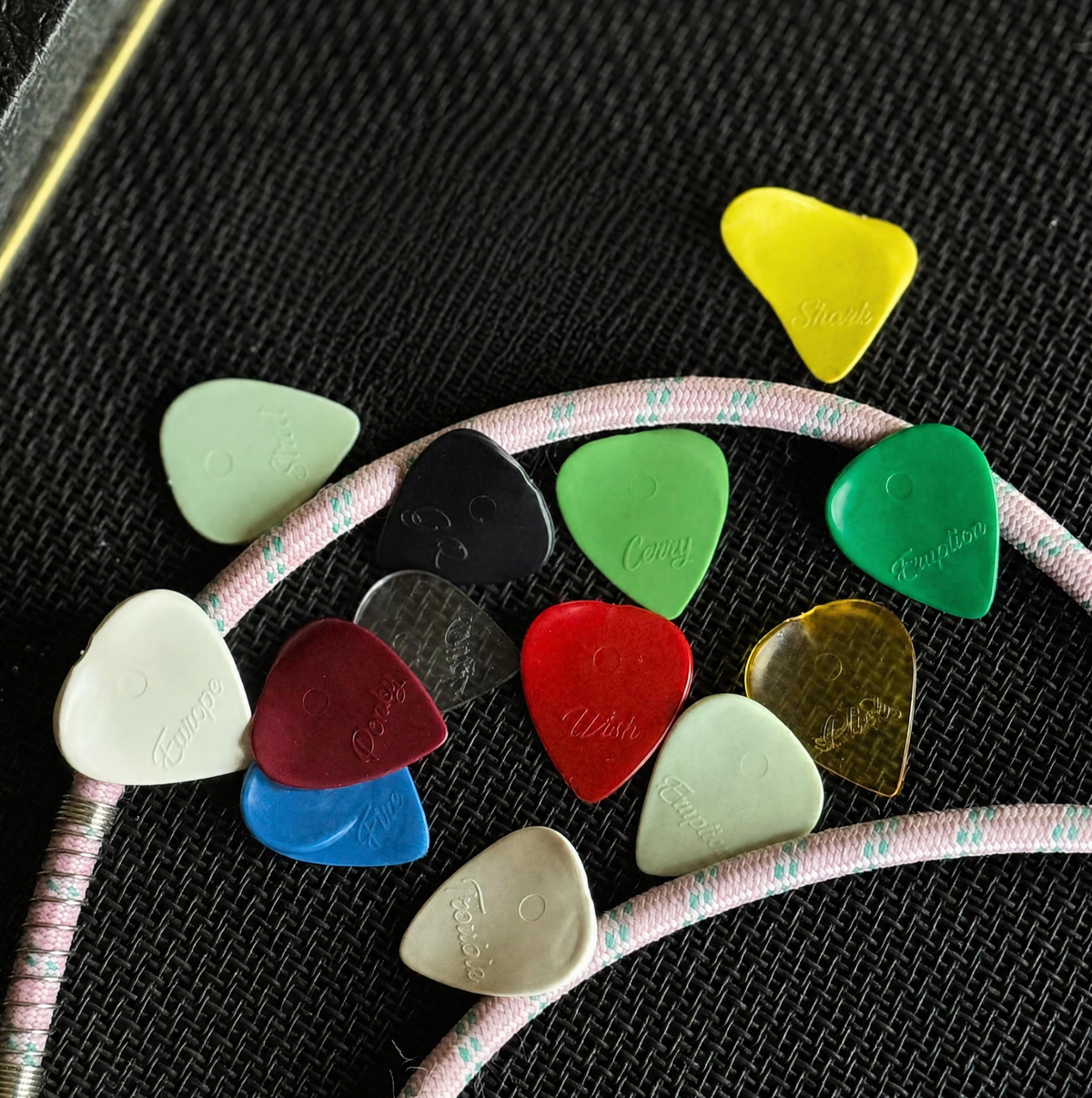 ELECTRIC Pro Pack - 12 Plick the Pick ergonomic plectrums for electric guitar